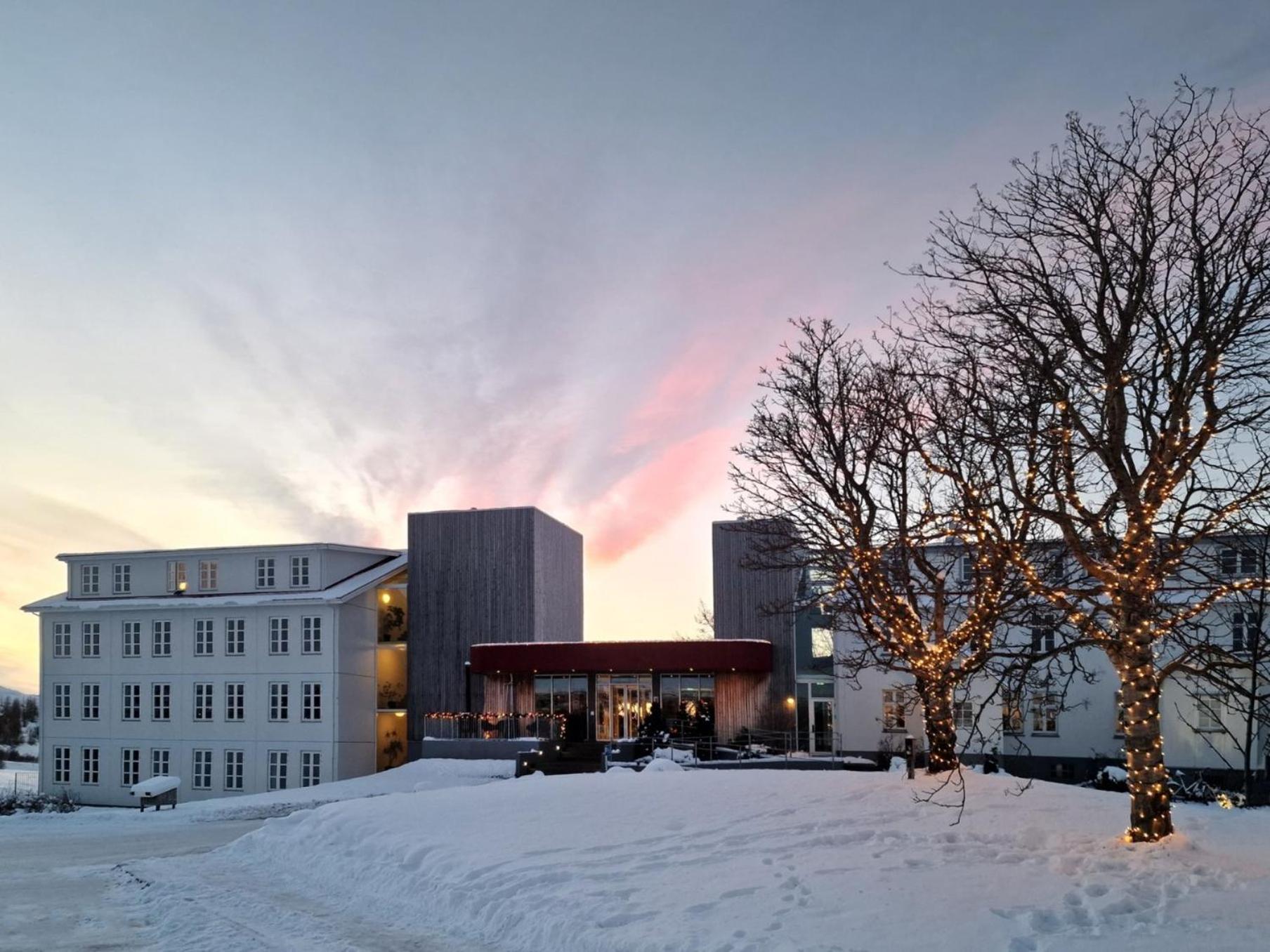 Gistihúsið - Lake Hotel Egilsstadir Exterior foto